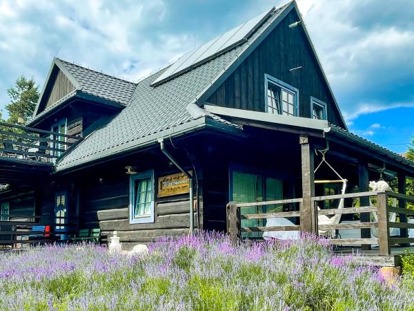 U Lawendowej Wiedźmy - Stylowa Agroturystyka z Klimatem
