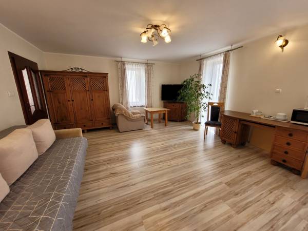 Pokój nr 12 trzy lub czteroosobowy