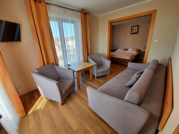 Pokój nr 6 trzy osobowy z balkonem