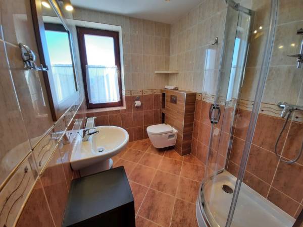 Pokój dwu lub trzy osobowy nr 5 z balkonem