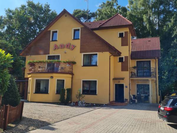 Dom Gościnny i domki Andy