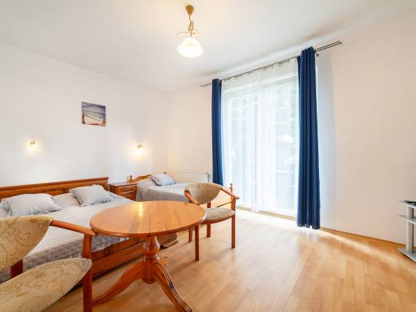 Pokój nr 2 z balkonem dla 3 os