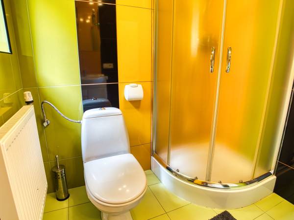 domek żółty - łazienka 