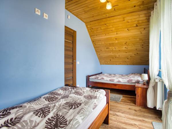 domek żółty - sypialnia I