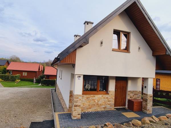 Domek murowany z kominkiem