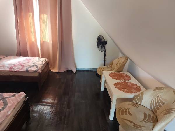 Pokoj czteroosobowy z tarasem