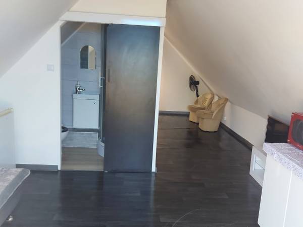 Pokoj czteroosobowy z tarasem