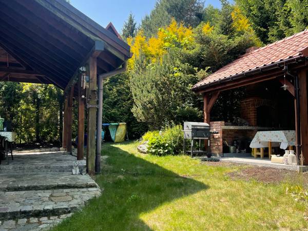 Dom w Zieleni Nad Jeziorem