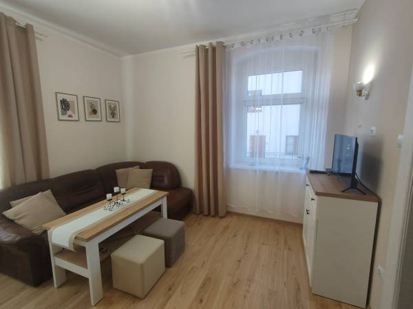 salon apartament na dole