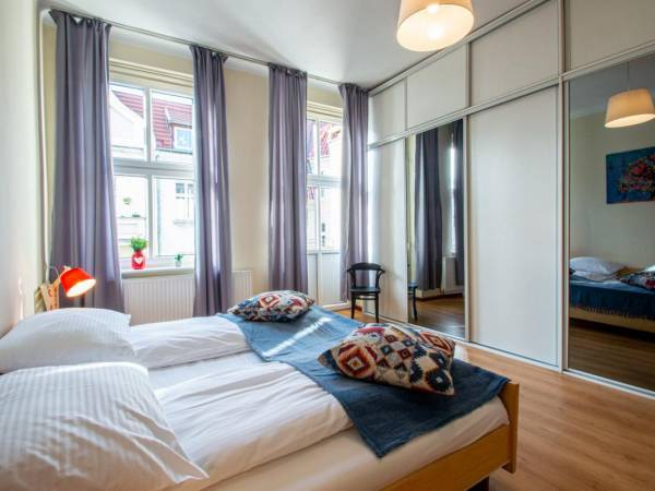 Sypialnia 1 z balkonem