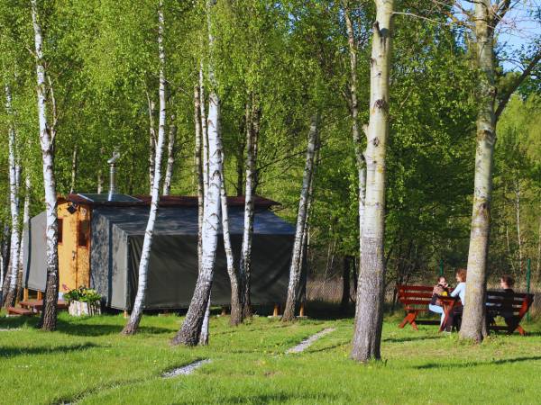glamping 4-os. - ogródek przy domku