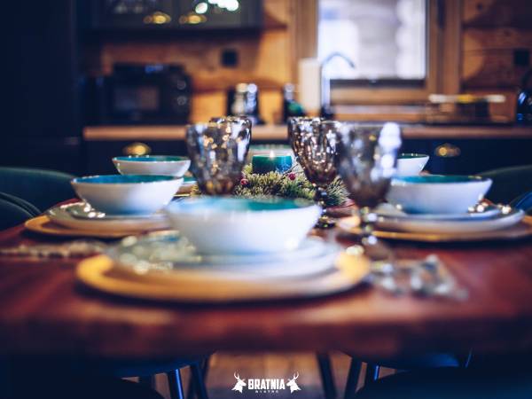 BRATNIA BYSTRE - Domy z bala z jacuzzi i sauna