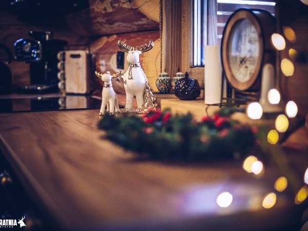 BRATNIA BYSTRE - Domy z bala z jacuzzi i sauna