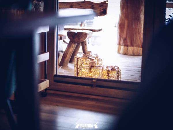 BRATNIA BYSTRE - Domy z bala z jacuzzi i sauna