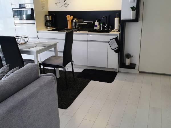Apartament White Polanki