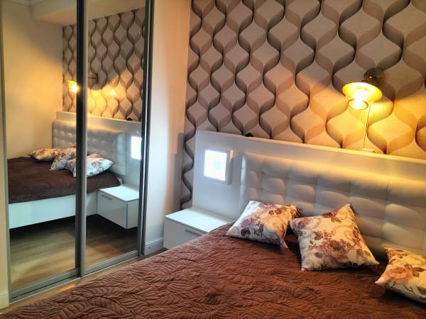 Apartament brązowy.