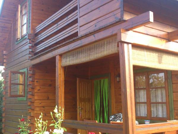 DOMEK RODZINNY NAD JEZIOREM BIAŁYM