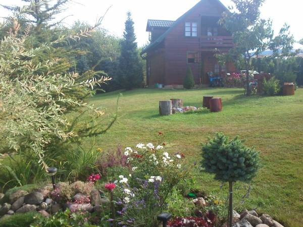 DOMEK RODZINNY NAD JEZIOREM BIAŁYM