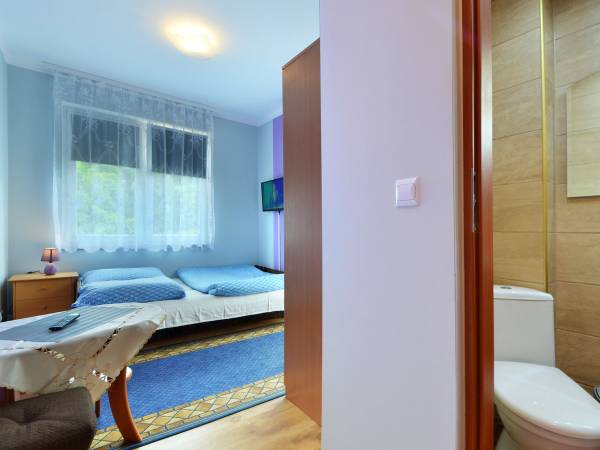 27/ 2 -osobowy z balkonem