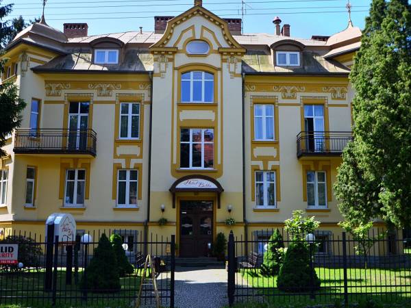 Hotel Bella