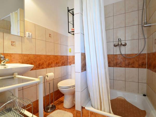 Łazienka pokoju dwuosobowego