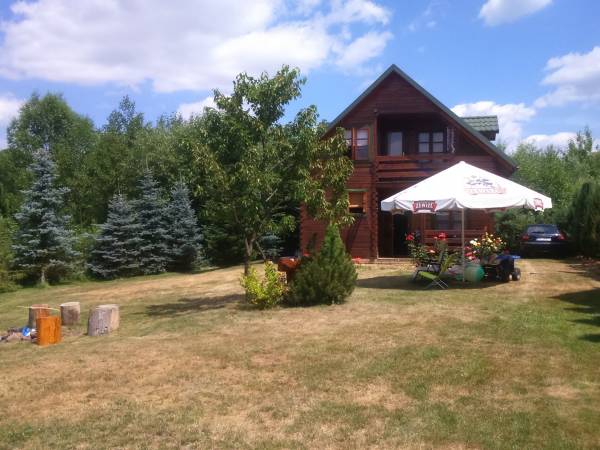 DOMEK RODZINNY NAD JEZIOREM BIAŁYM