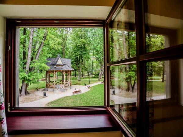 Pokoje Gościnne Przy Altanie