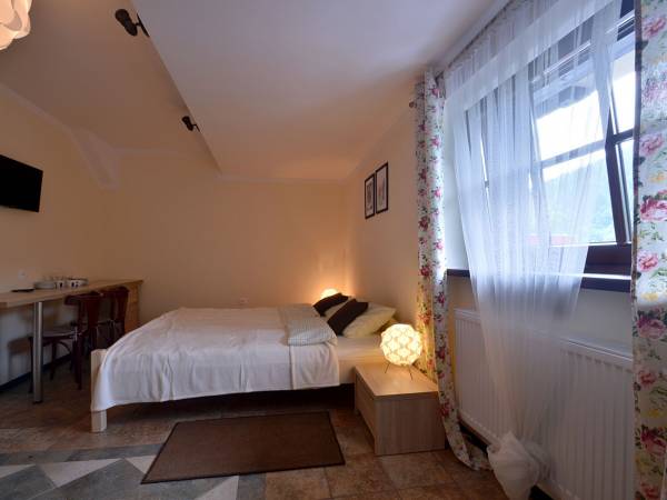 Pokoje Gościnne Przy Altanie