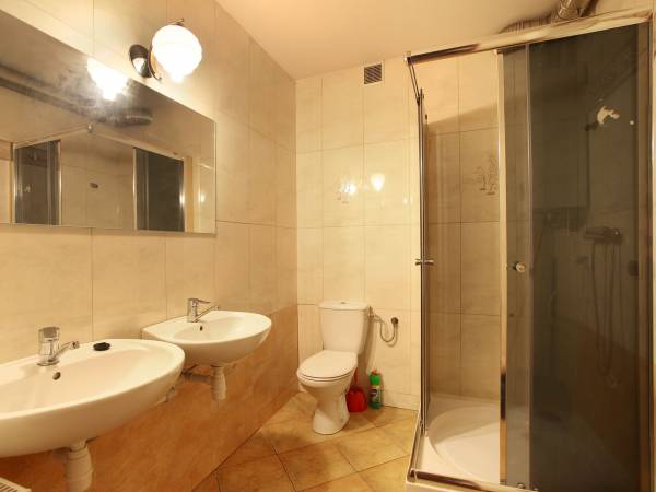 Tanie Noclegi dla firm Traper