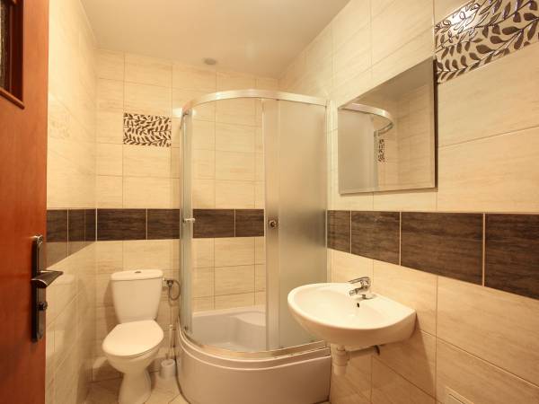 Tanie Noclegi dla firm Traper