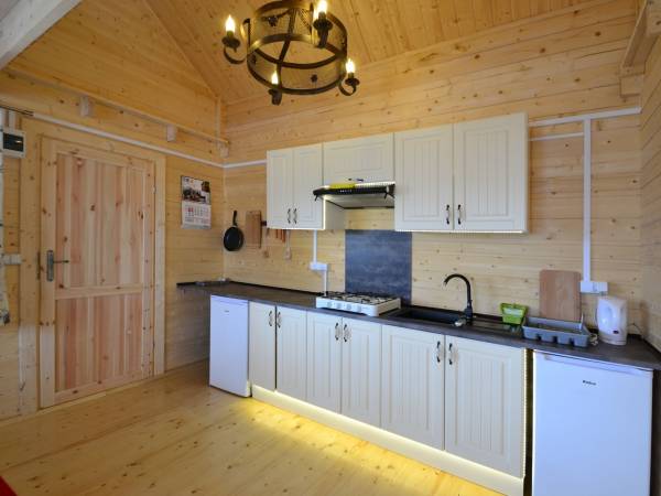 kuchnia w domku 10 osobowym