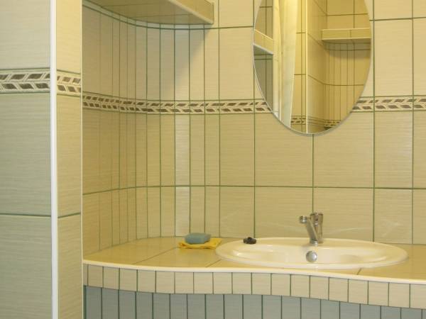 Łazienka do pok. nr 9.