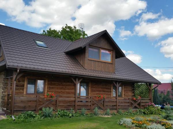 Dom od strony wjazdu