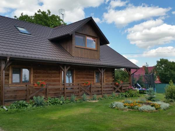 Dom od strony wjazdu