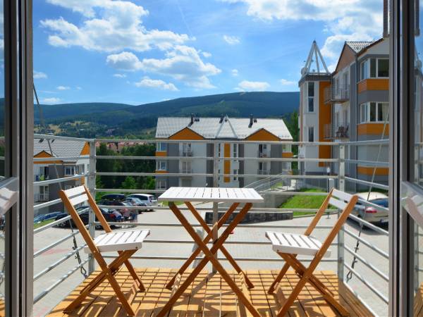 Poranna kawa na balkonie. Dlaczego nie ? Zapraszamy do apartamentu Zebra