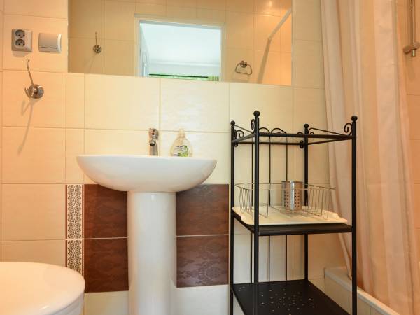 Łazienka pokoju czteroosobowego