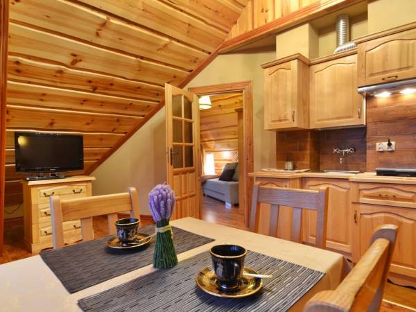 Apartament "Wysoka"