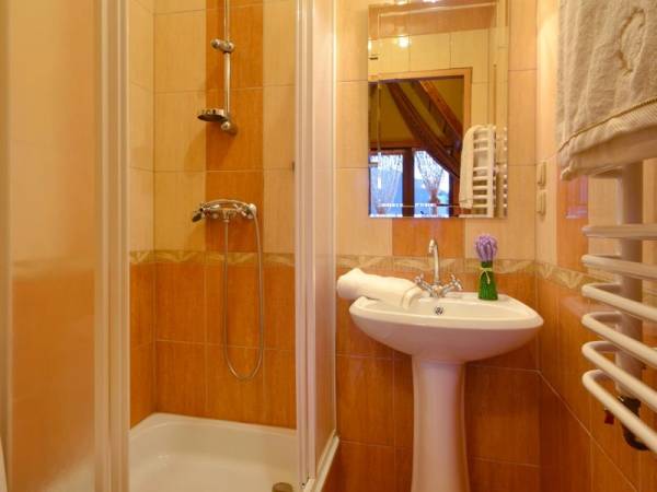 łazienka do apartamentu "Trzy Korony"