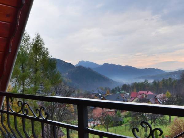 Widok z apartamentu "Trzy Korony"