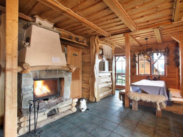 Salon i jadalnia Mowakówki