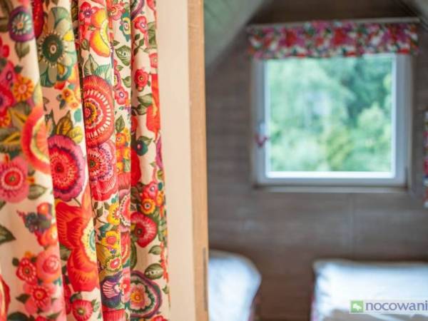 Sypialnia nr 2 z widokiem na las i rzekę