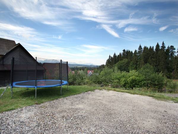 Widok na góry z parkingu