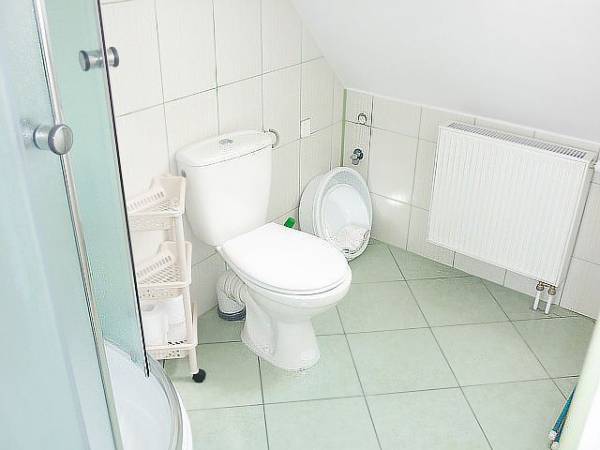 Łazienka na piętrze w domu 3pokojowym