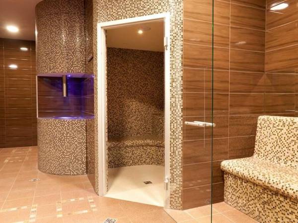 ŁAŹNIA PAROWA I STUDNIA LODOWA