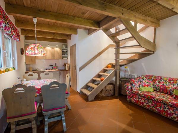 Pokój dzienny z ankesem