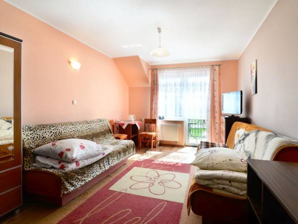 Willa Adek - Pokoje i Domki Apartamentowe