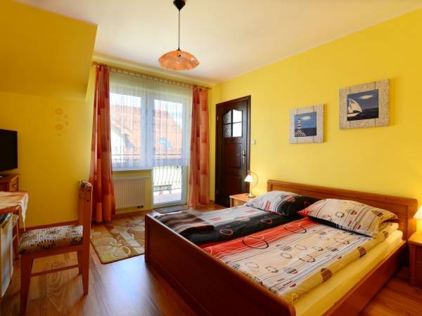 Willa Adek - Pokoje i Domki Apartamentowe