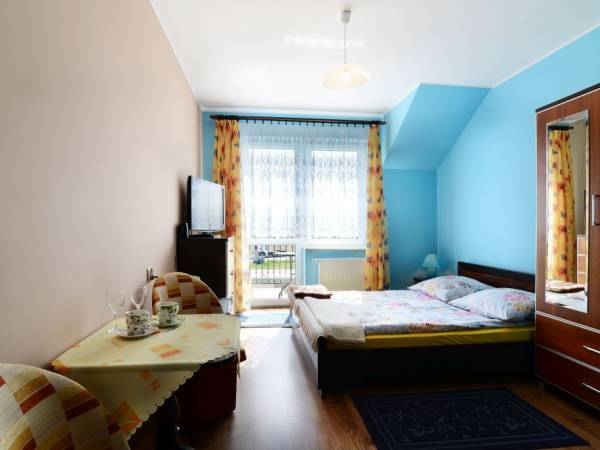 Willa Adek - Pokoje i Domki Apartamentowe