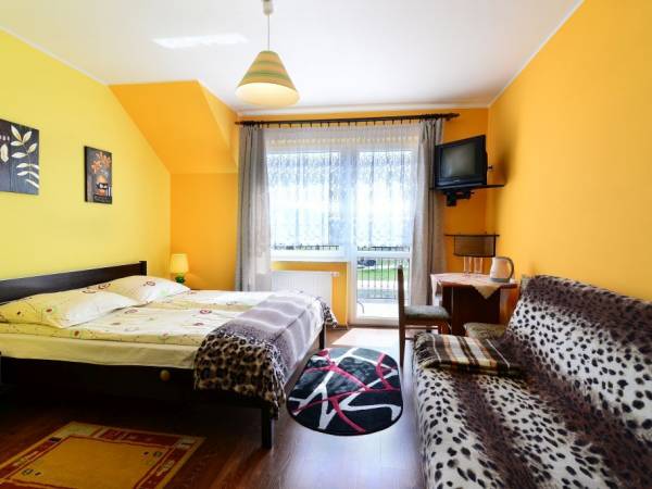 Willa Adek - Pokoje i Domki Apartamentowe