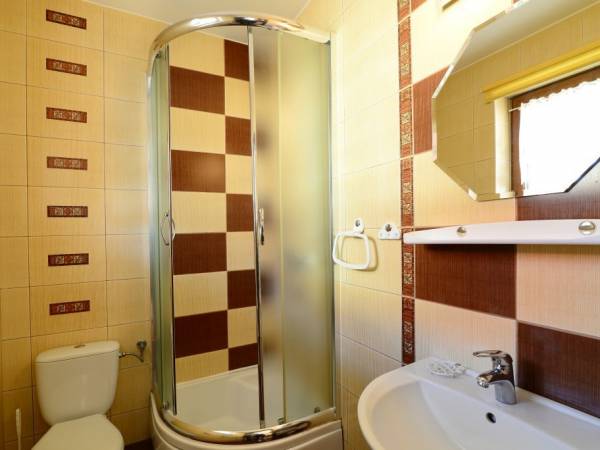 Willa Adek - Pokoje i Domki Apartamentowe